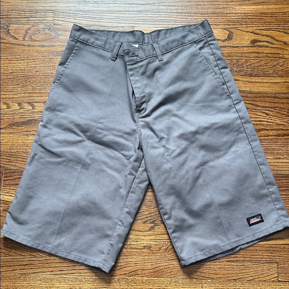 Men’s grey Dickies shorts